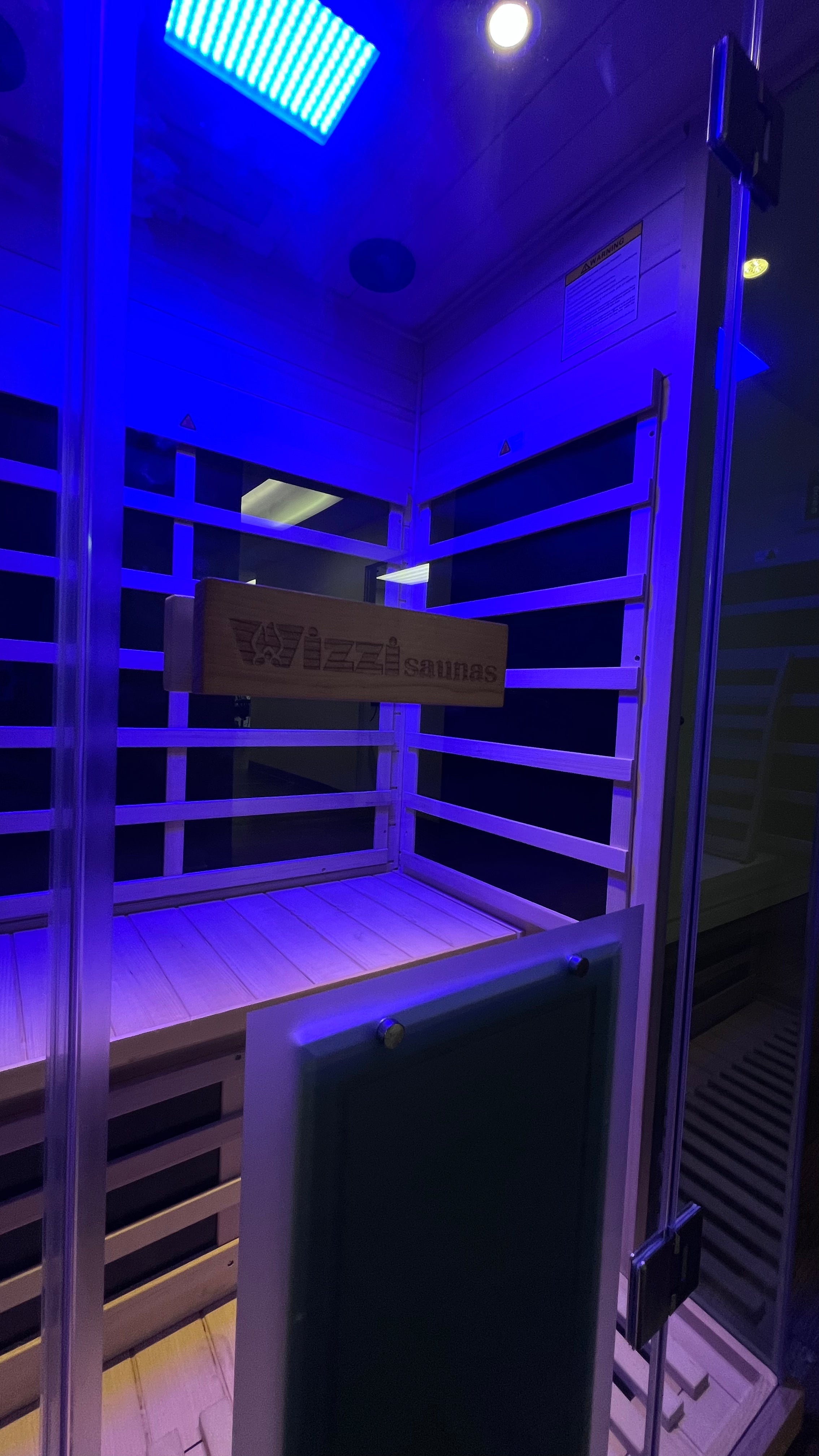 Wizzisaunas Sh02 is a premium 2-person infrared sauna available in Hemlock. Featuring Smart App Remote Control, users can remotely preheat the sauna,